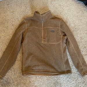 Brown/orange/black men’s fleece-lined pullover